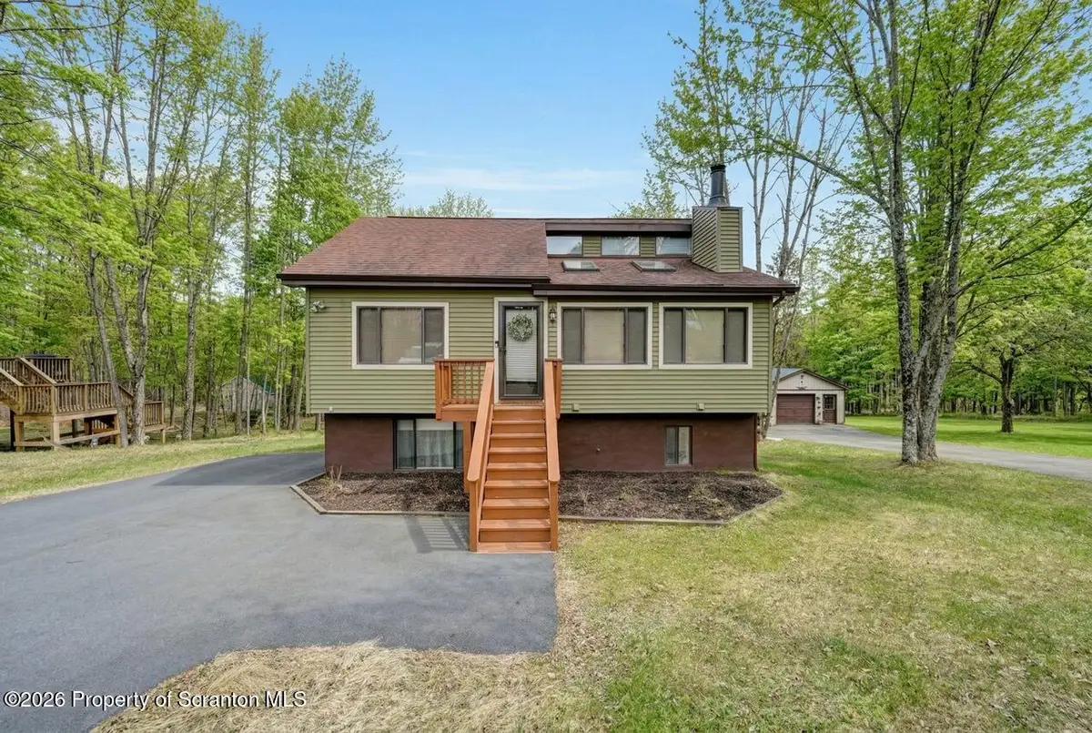 19 Woodcrest Lane, Lake Ariel, PA 18436 - #1