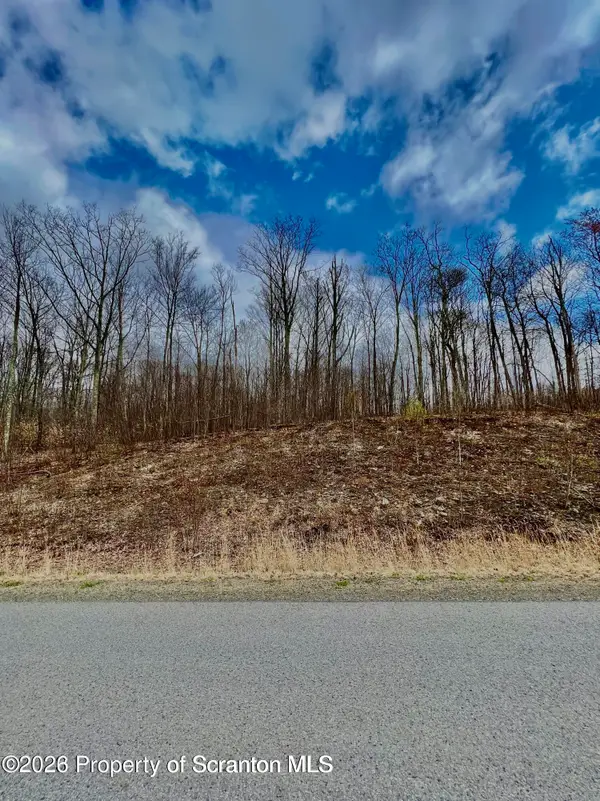 L 112 Summit Woods Road, Roaring Brook Twp, PA 18444