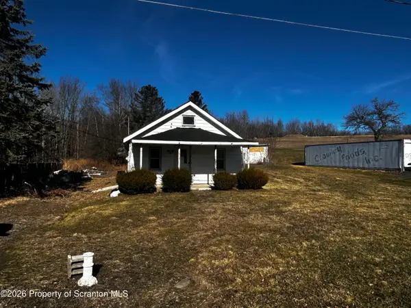 1900 Greenfield Road, Jermyn, PA 18433