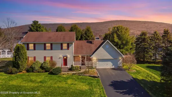 208 Stoney Creek Road, Clarks Summit, PA 18411