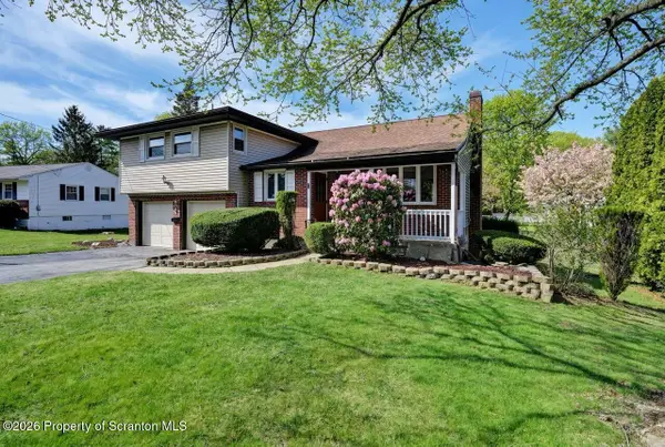 506 Tulip Circle, Clarks Summit, PA 18411