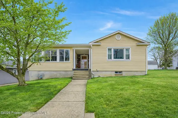 211 Green Street, Dunmore, PA 18512