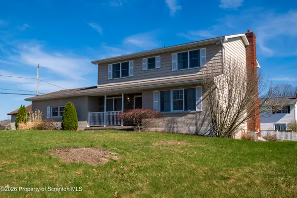 801 Laconia Circle, South Abington Twp, PA 18411