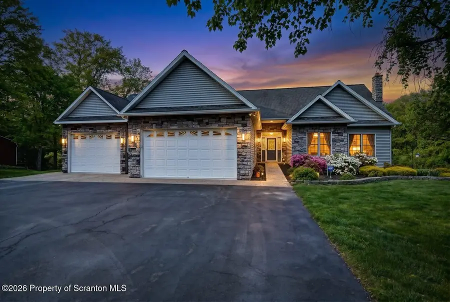 33 Parry Road, Moscow, PA 18444 - #2