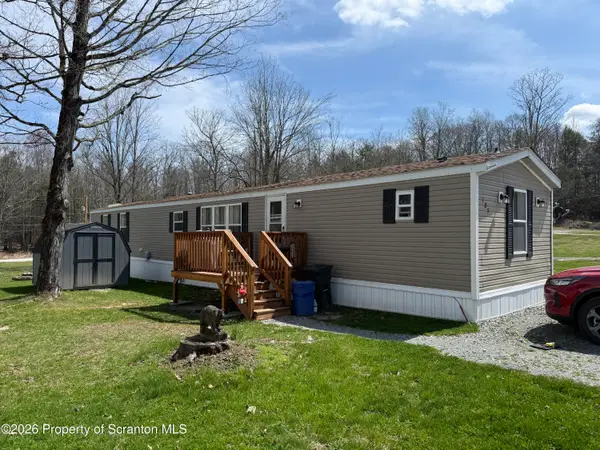 105 Gardner Lane, Clarks Summit, PA 18411