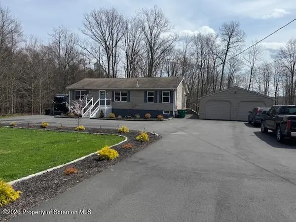 100 Victoria Circle, Jefferson Twp, PA 18436