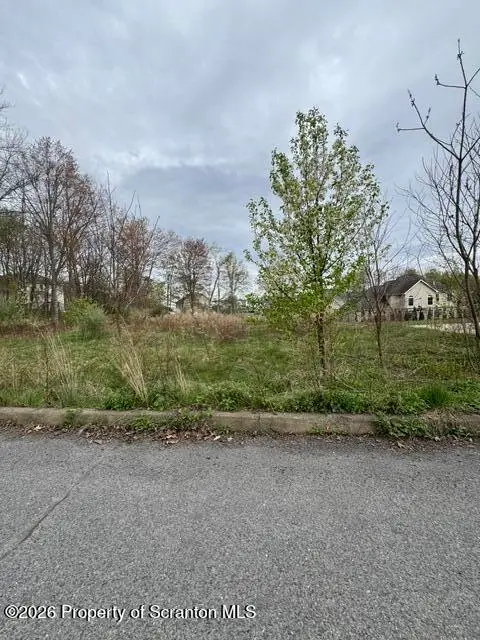 126 Chesterfield Lane, Scranton, PA 18504 - #1