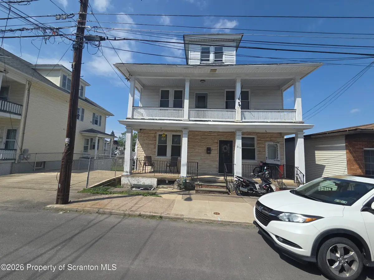 219 E Elm Street, Dunmore, PA 18512 - #1