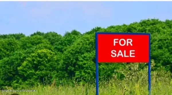 Steinbeck Drive, Moosic, PA 18507
