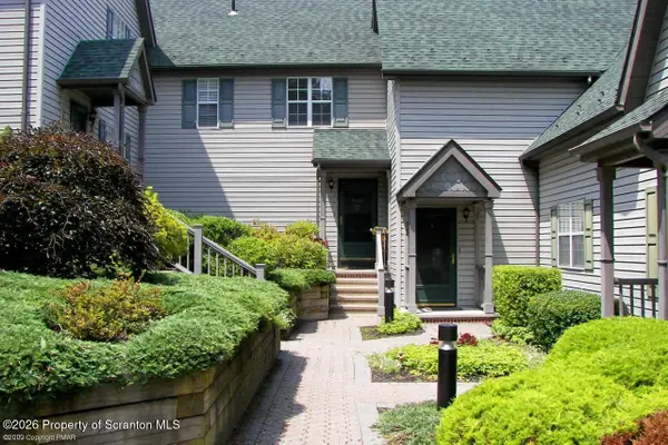 303 Walnut Grove Road, East Stroudsburg, PA 18301