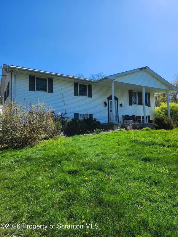 30 Tompkinsville Road, Scott Twp, PA 18433