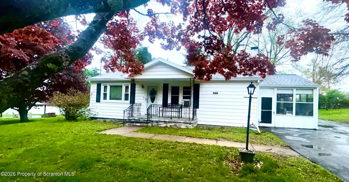 8 Oak Drive, Dallas, PA 18612 - #1