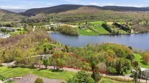 2 Country Club Place, South Abington Twp, PA 18411