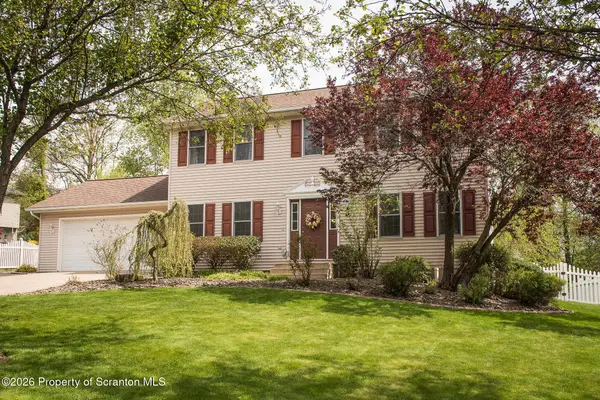 410 Deer Run Drive, Archbald, PA 18403