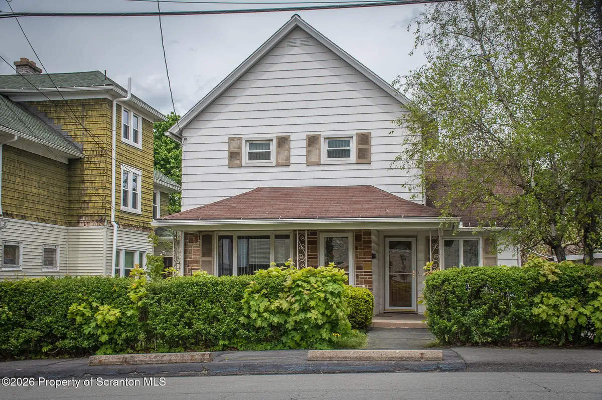 537 Charles Street, Throop, PA 18512 - #1