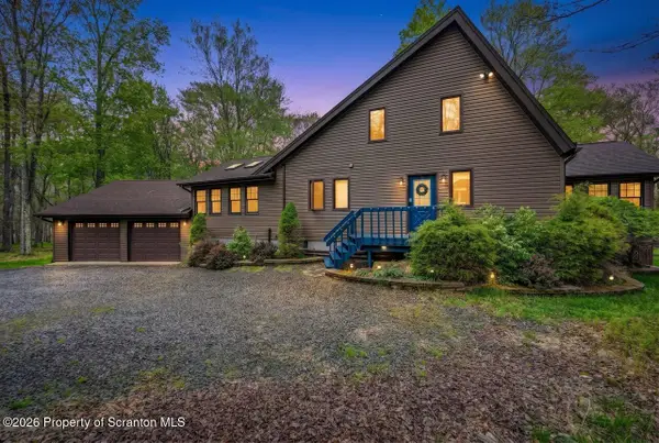 18 Adventure Drive, Clifton Twp, PA 18424