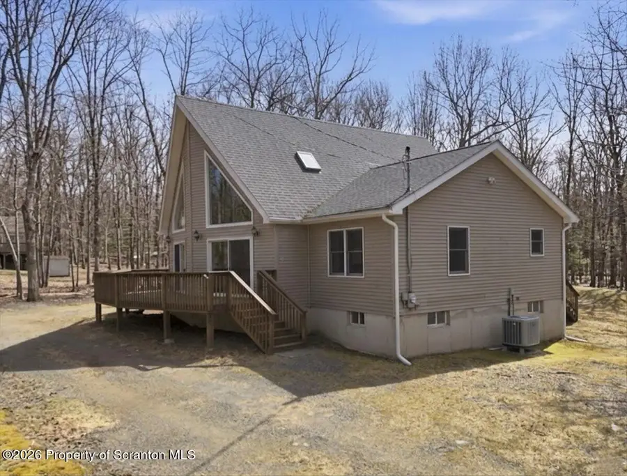 102 Loveland, Tafton, PA 18464 - #2