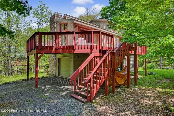 98 E Creek View Drive # N1941, Clifton Twp, PA 18424