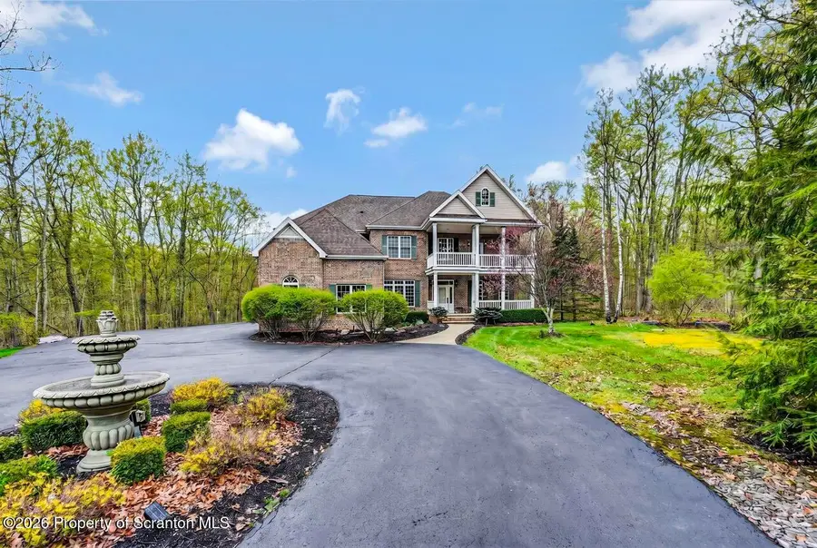 272 Windsor Way, Roaring Brook, PA 18444 - #2