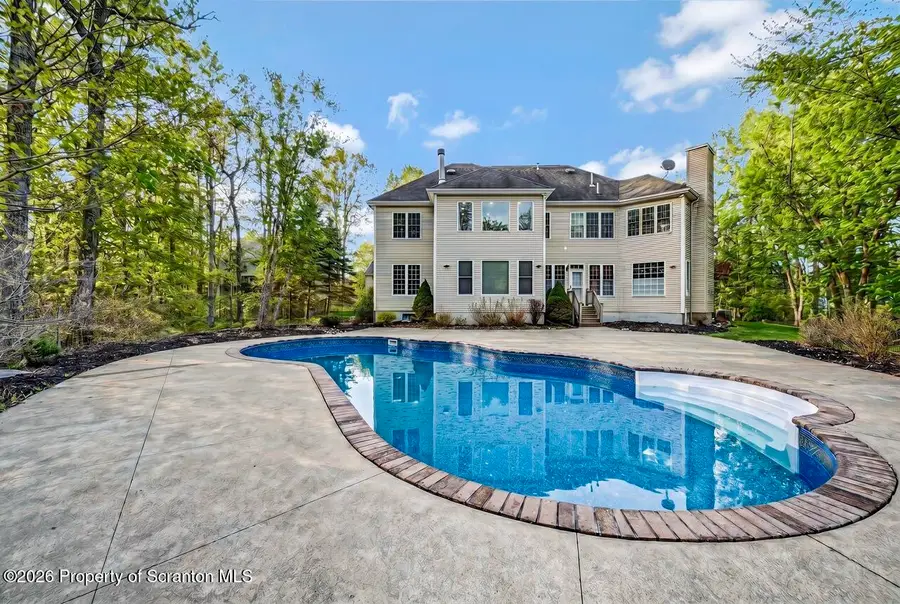 272 Windsor Way, Roaring Brook, PA 18444 - #3