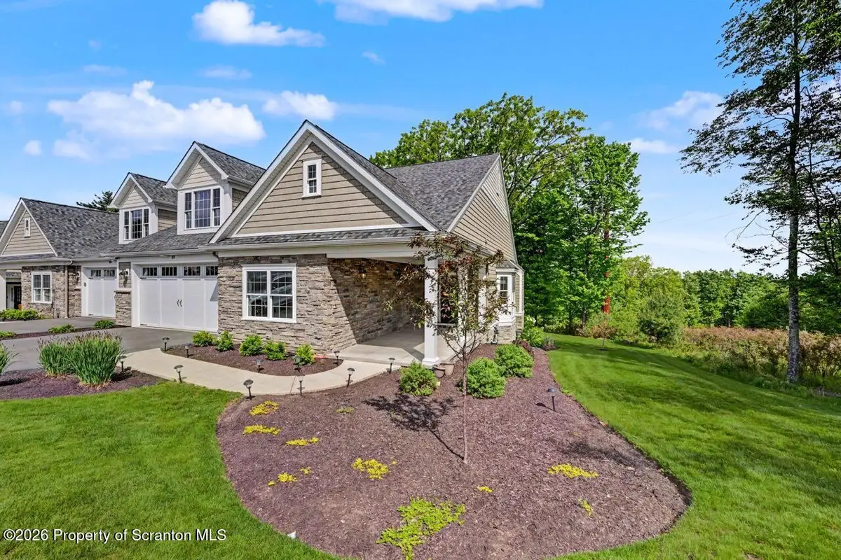 217 Oak Hill Circle, South Abington, PA 18411 - #1