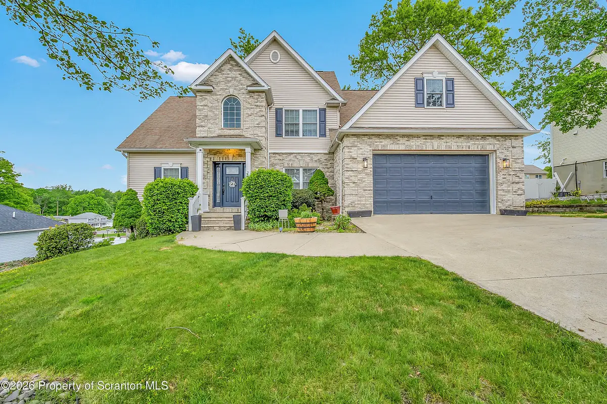 204 Red Oak Drive, Olyphant, PA 18447 - #1