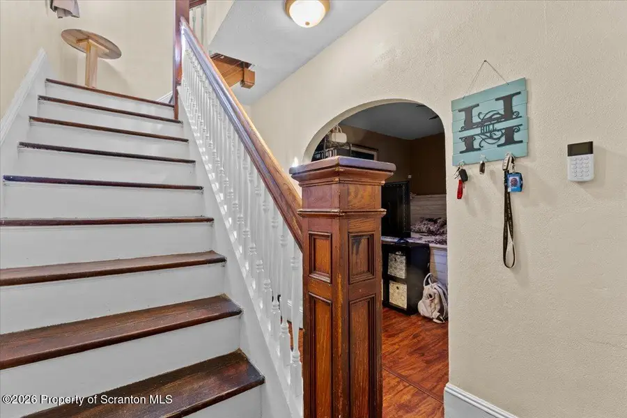 22 9th Avenue, Carbondale, PA 18407 - #3
