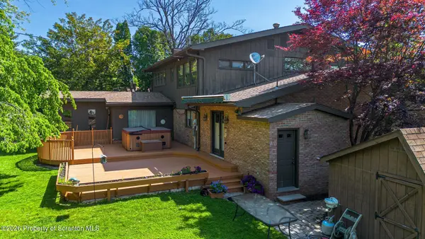 621 Taylor Avenue, Scranton, PA 18510
