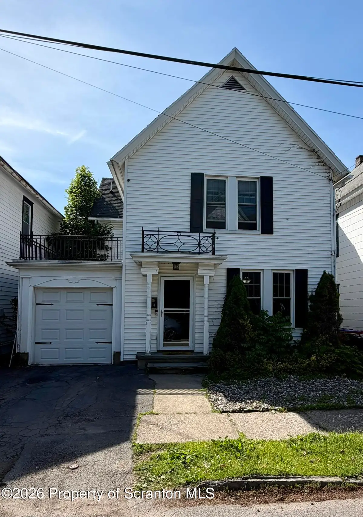 13 Washington Street, Carbondale, PA 18407 - #1
