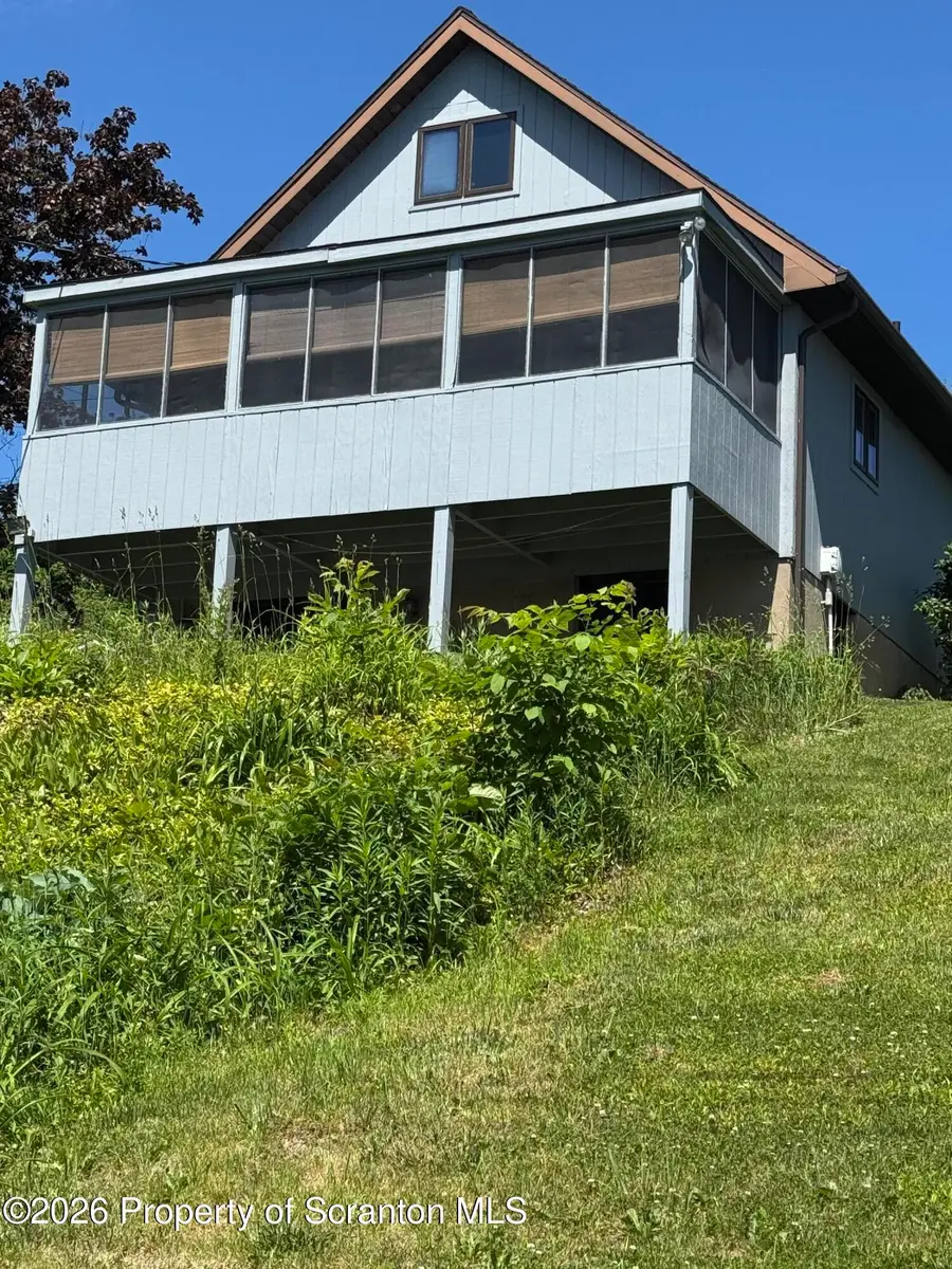 33 Lakefront Lane, Scott, PA 18433 - #2