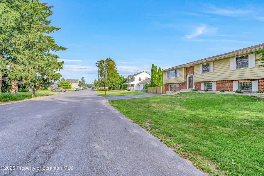1735 Bulwer Street, Scranton, PA 18504 - #2