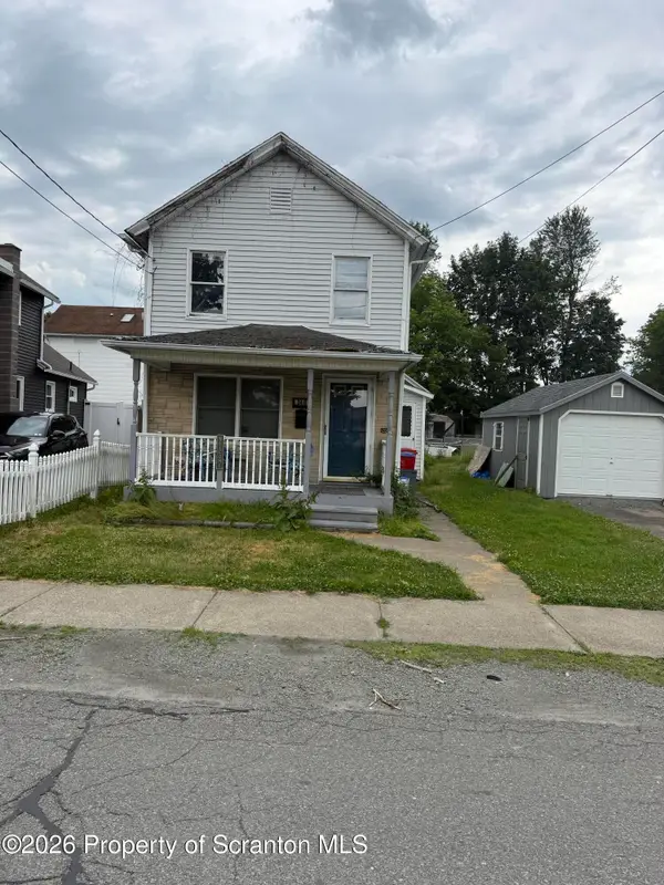 340 Delaware Street, Jermyn, PA 18433