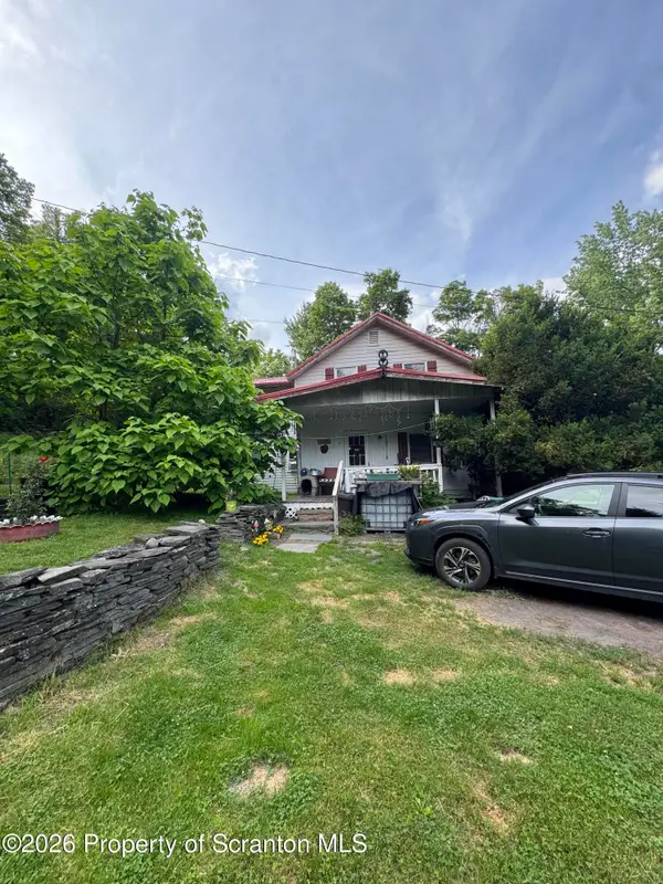 743 Pratt Hollow Road, Nicholson, PA 18446