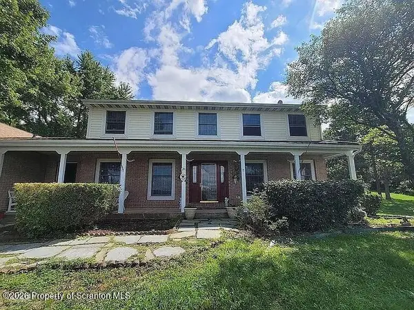 640 W Foothills Drive, Sugarloaf, PA 18249