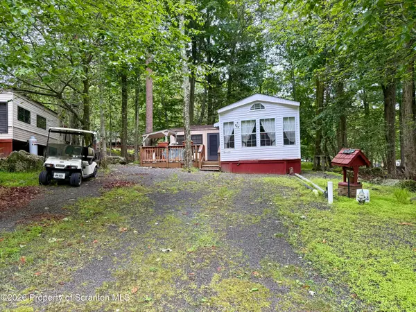 869 Whitetail Way, Covington Twp, PA 18424