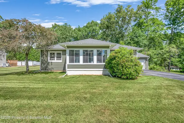 15 Marabee Avenue, Dallas, PA 18612