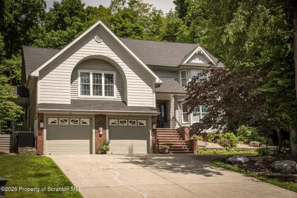 104 Nikelle Lane, South Abington Twp, PA 18411