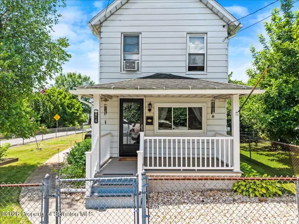 815 Jackson Street, Dickson City, PA 18519