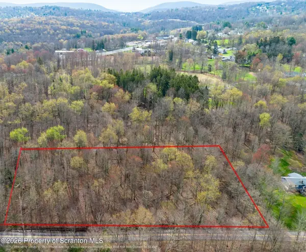Gravel Pond Road, Glenburn Twp, PA 18411