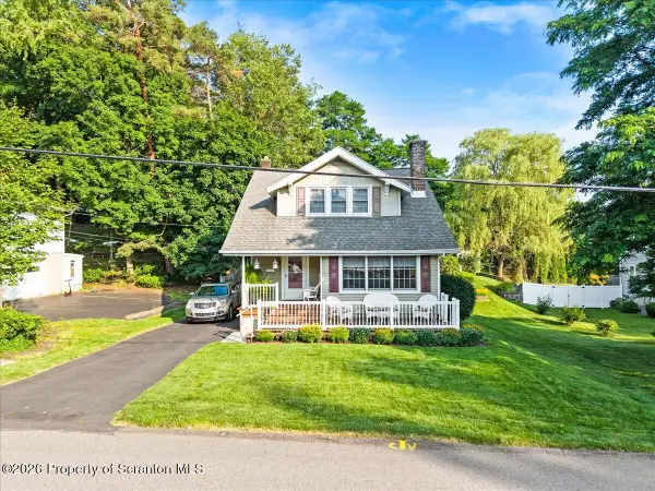 214 Lansdowne Avenue, Clarks Summit, PA 18411