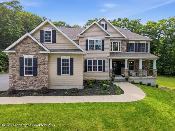 1030 Scenic Drive, Clarks Summit, PA 18411