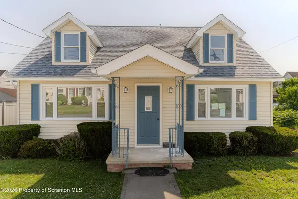 605 Roth Street, Moosic, PA 18507