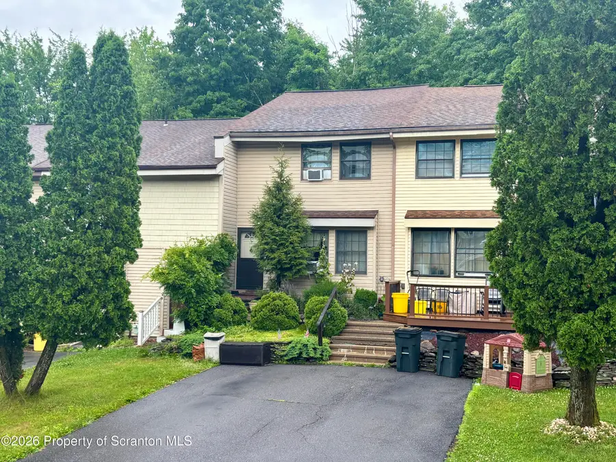 16 Hunts Court, South Abington, PA 18411 - #2