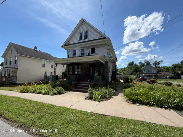 17 1/2 Belmont Street, Carbondale, PA 18407