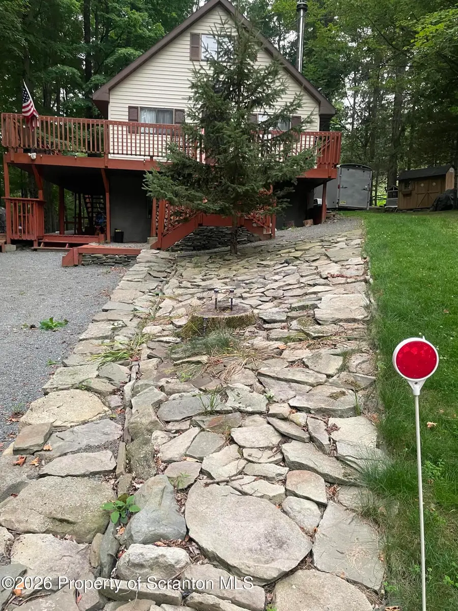 104 Hickory Circle, Greentown, PA 18426 - #2