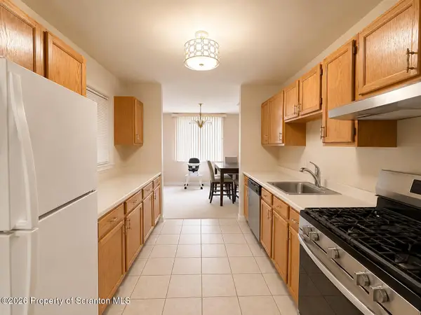 1200 Summit Pointe Drive #1208, Scranton, PA 18508
