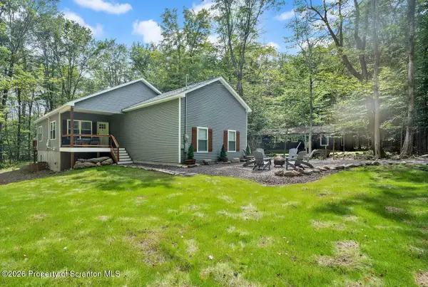 29 Fawn Court, Clifton Twp, PA 18424