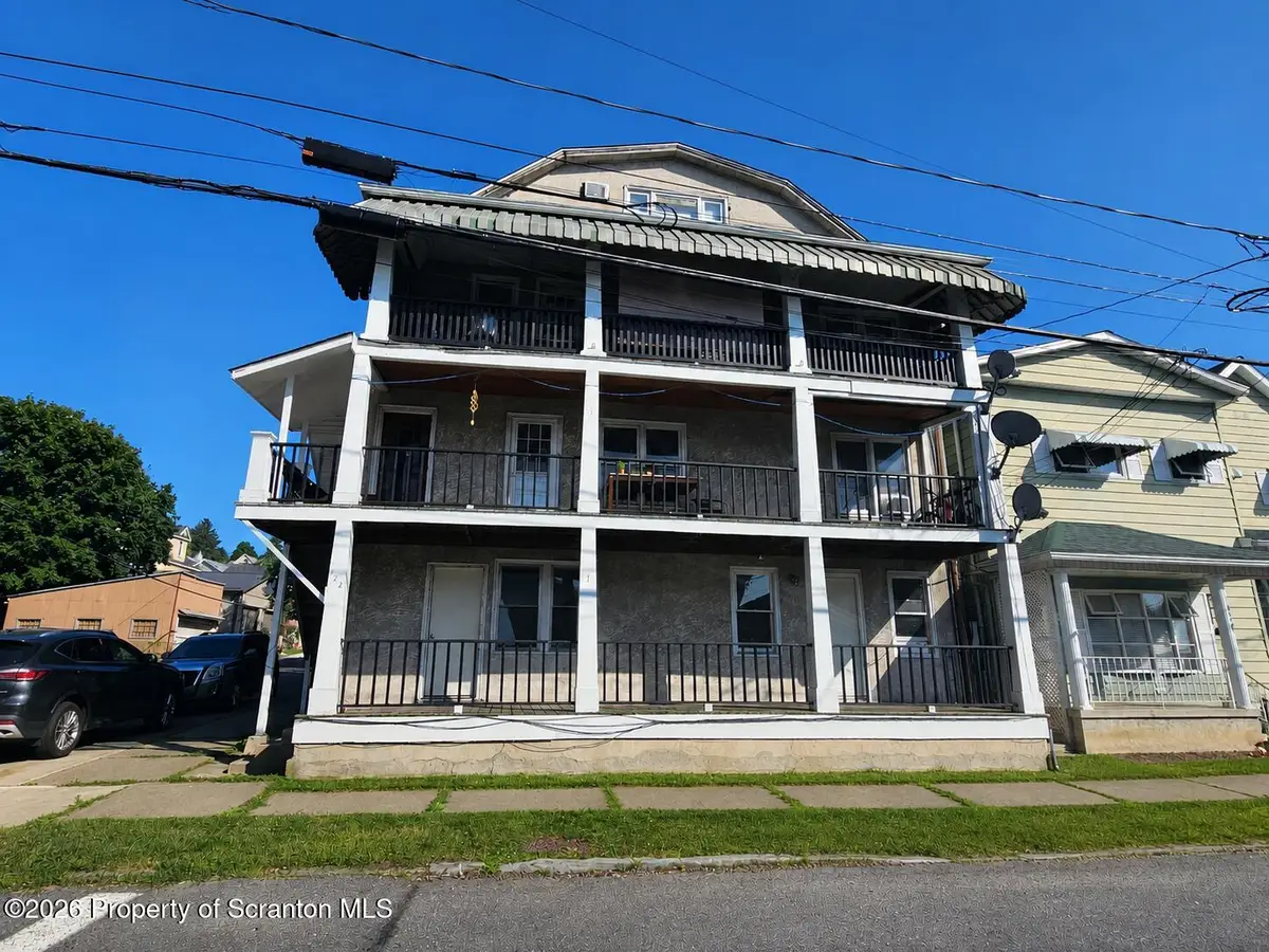 122 Willow Street, Dunmore, PA 18512 - #1