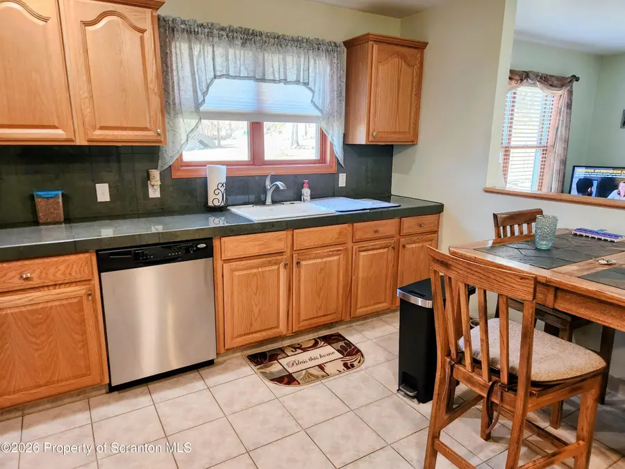 4006 4008 Pondview Drive, South Abington, PA 18411 - #2