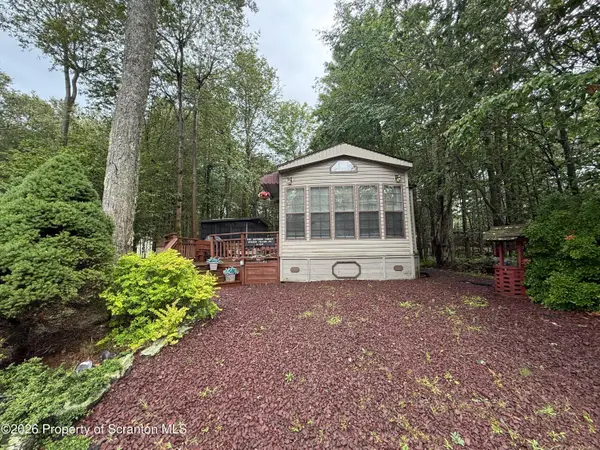 611 Hummingbird Drive, Covington Twp, PA 18424